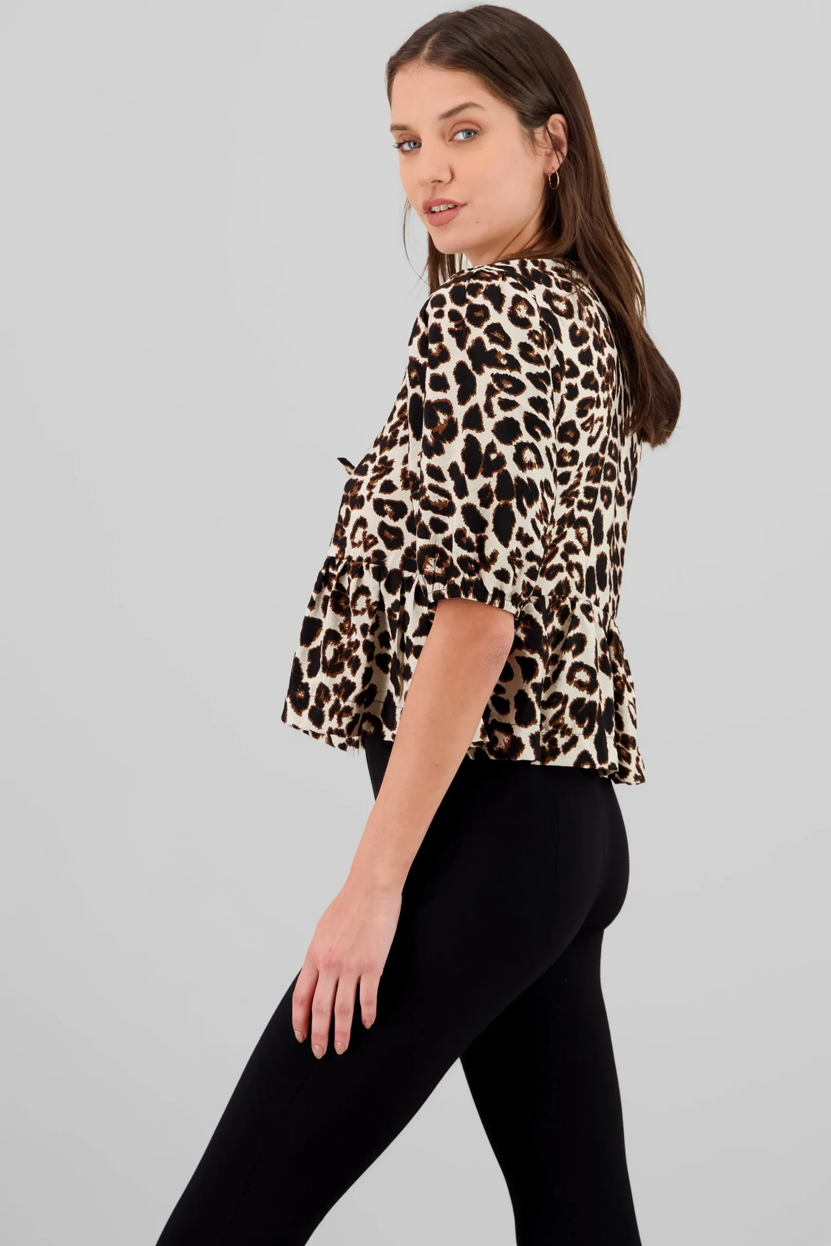 Shasa Animal Print Puff Sleeve Blouse