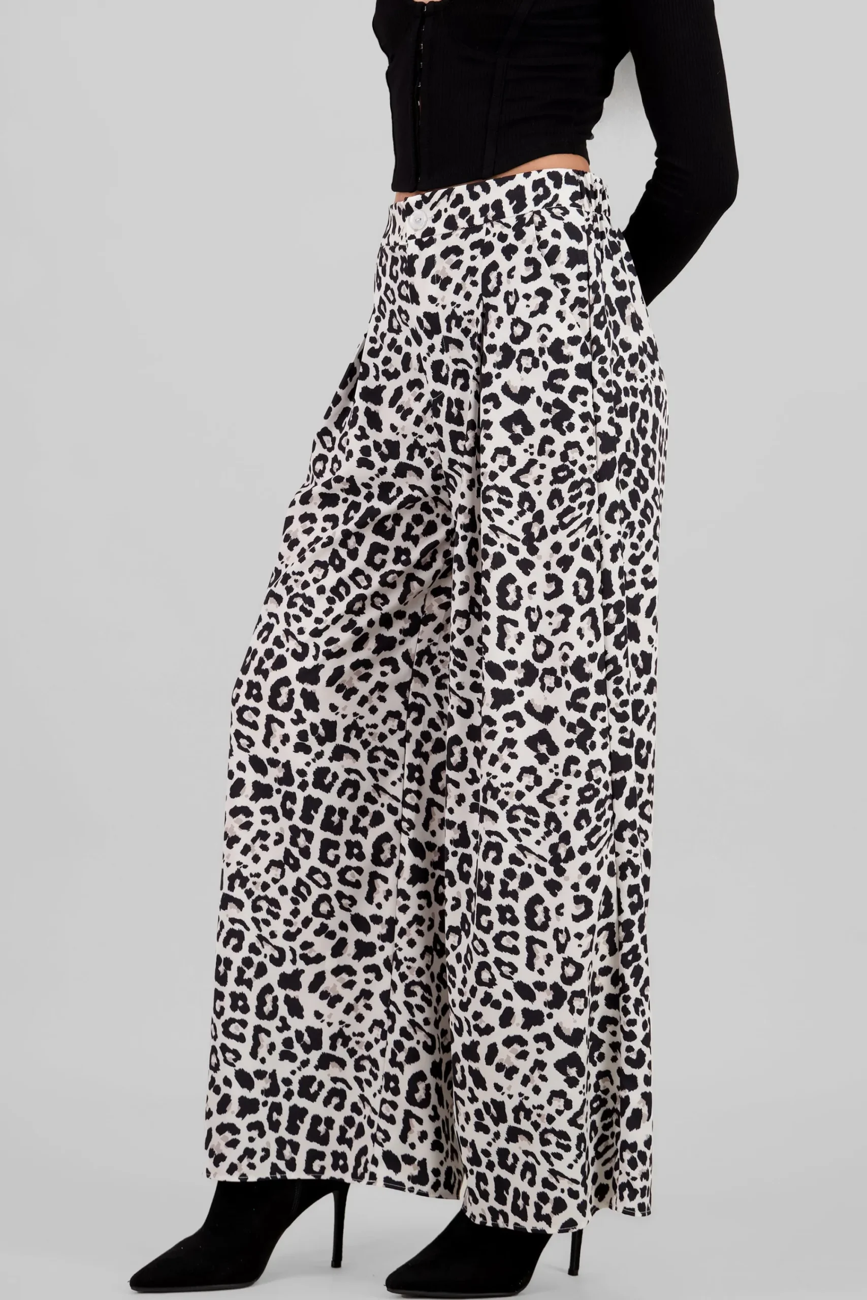 Shasa Animal Print Wide Leg Pants
