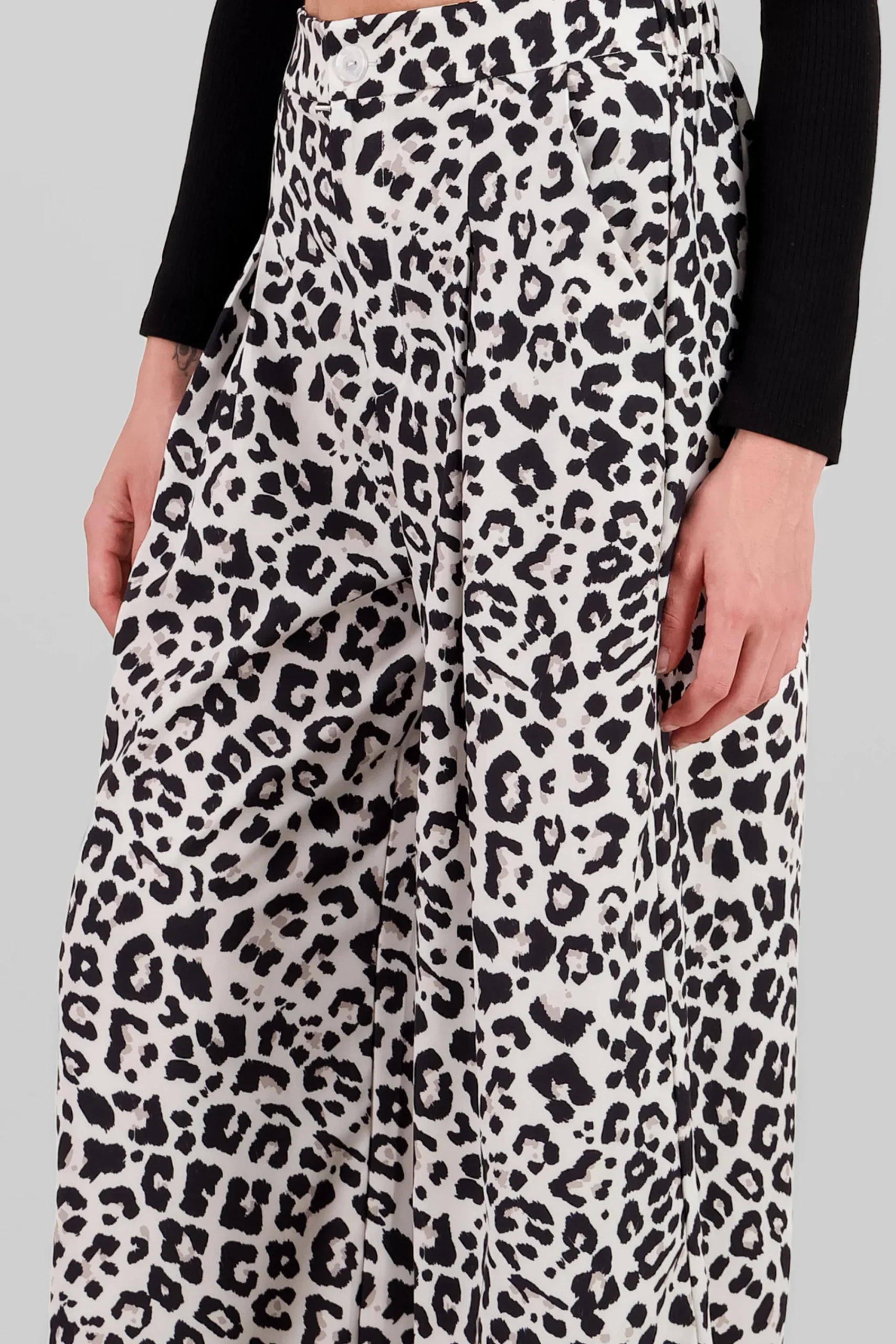 Shasa Animal Print Wide Leg Pants