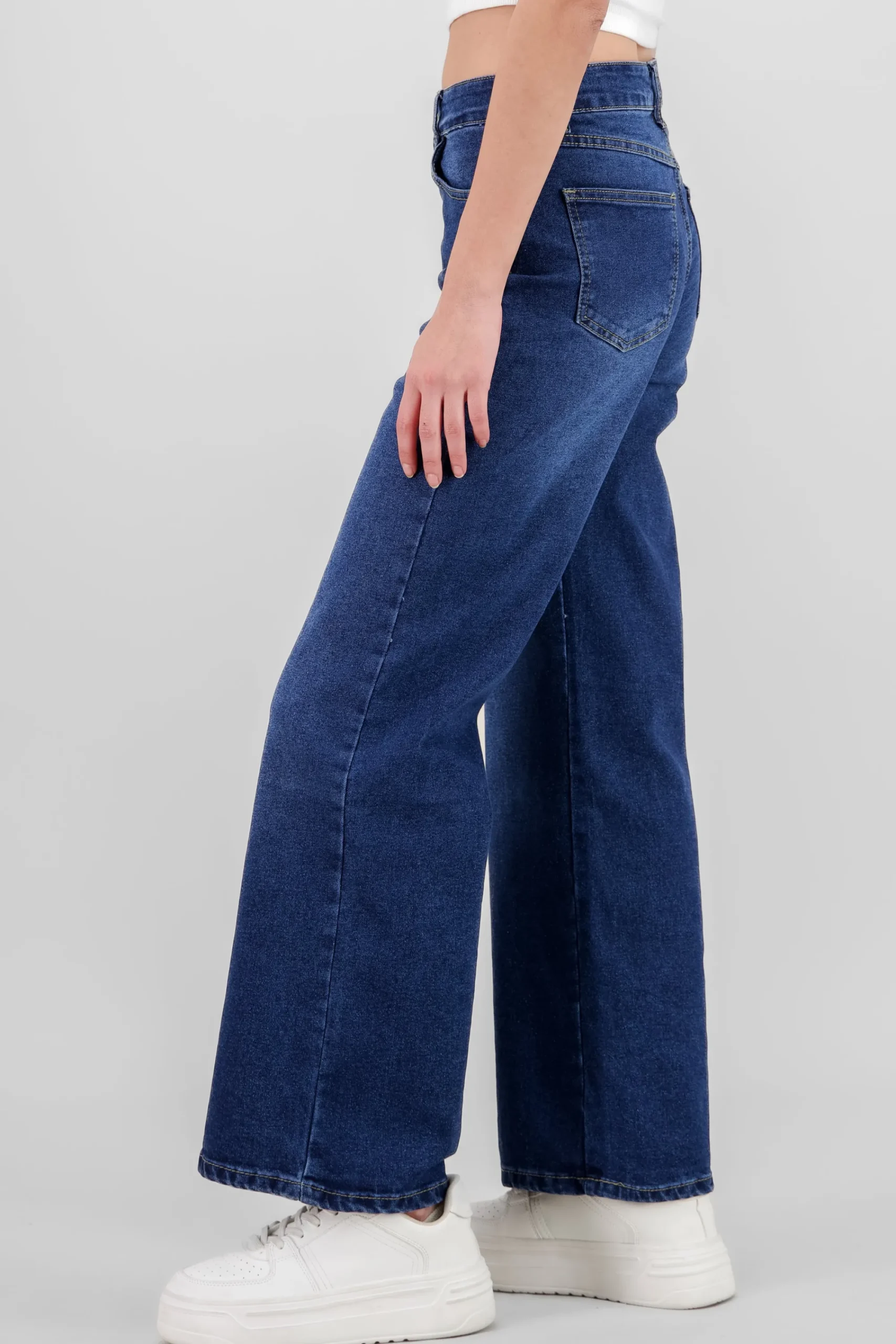 Shasa Basic Straight Jeans