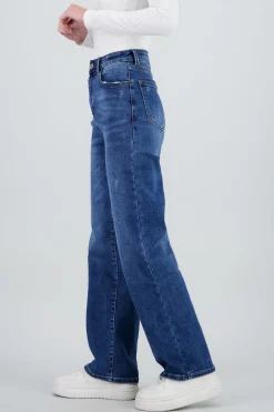 Shasa Basic Straight Jeans