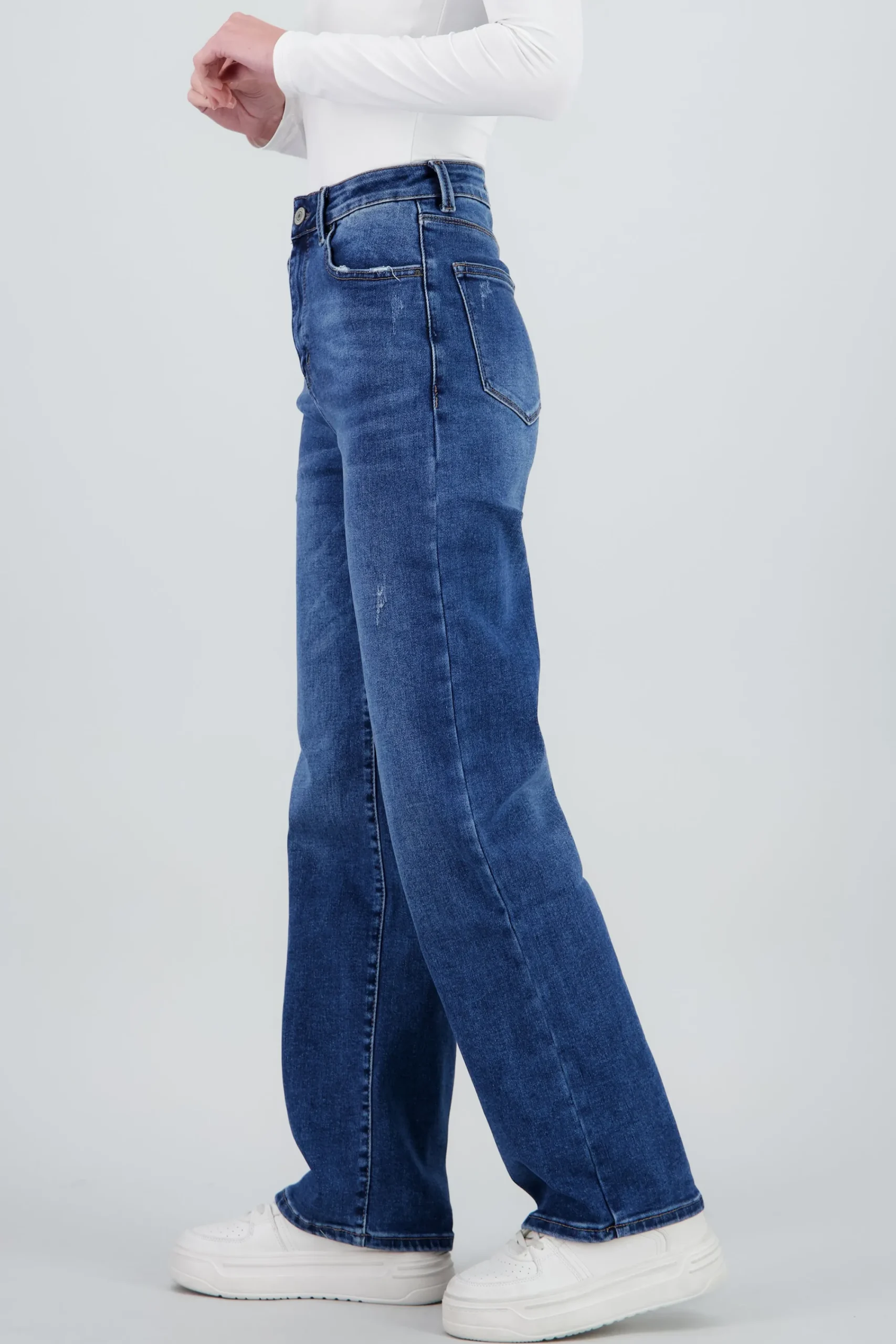 Shasa Basic Straight Jeans