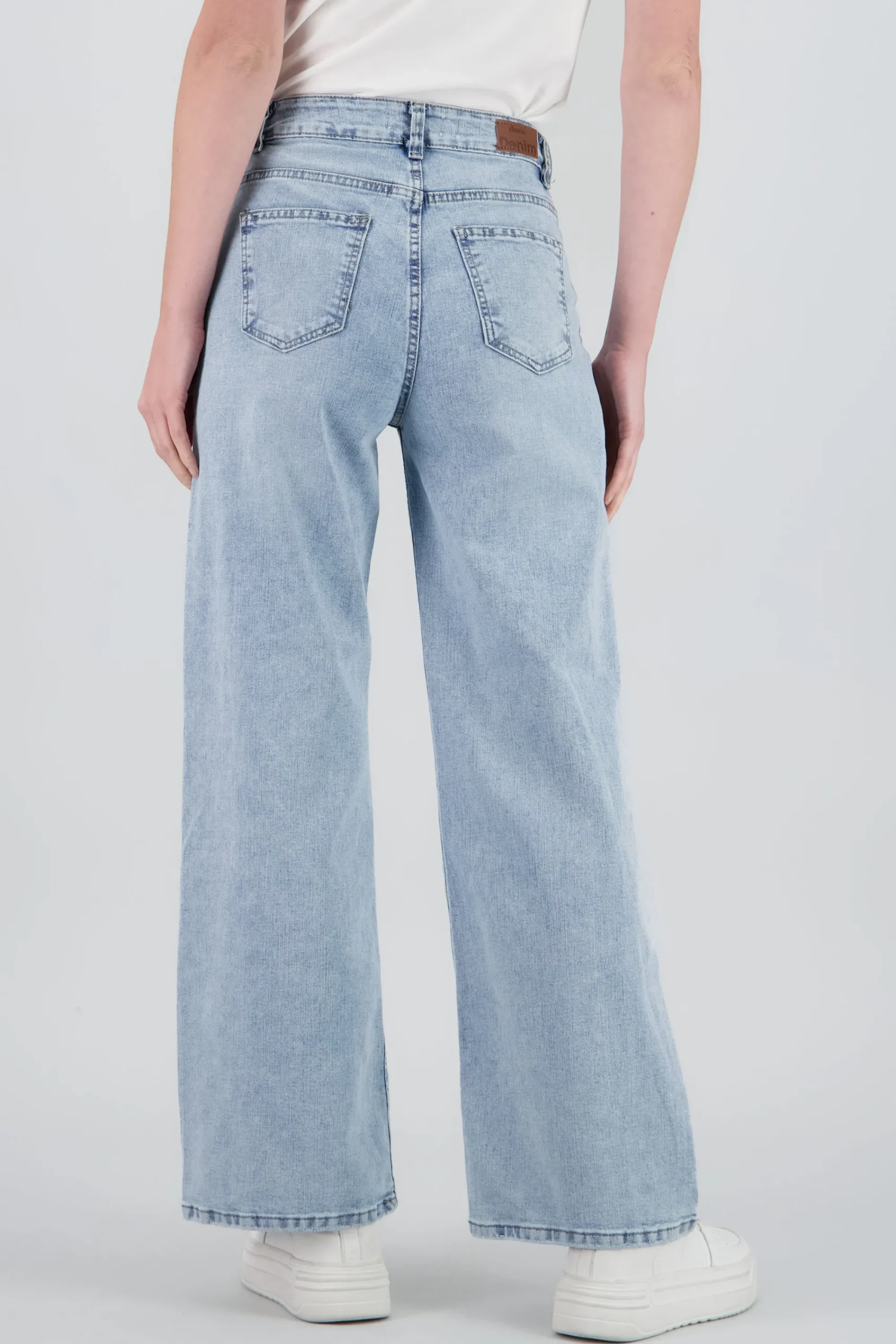 Shasa Basic Wide Leg Jeans