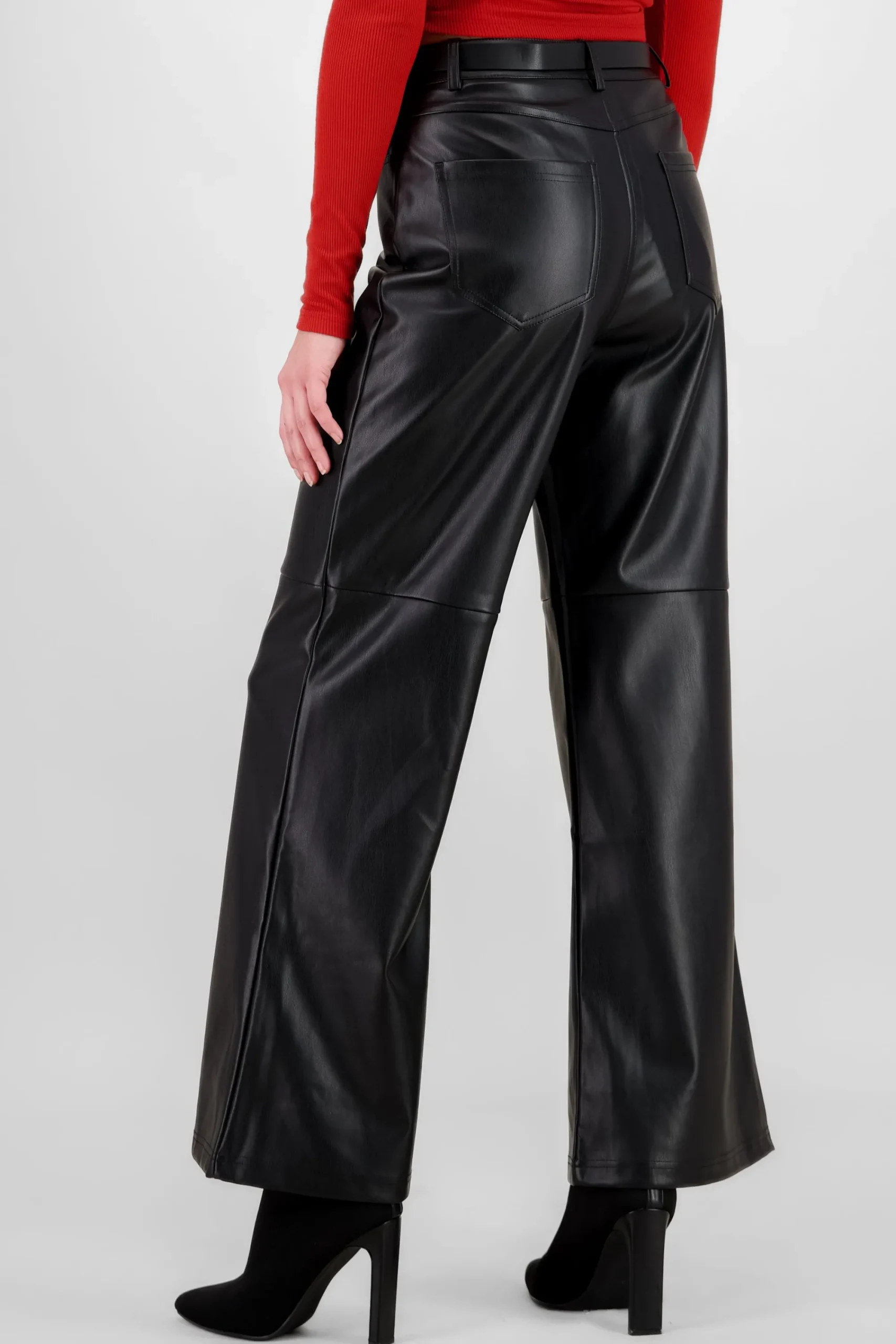 Shasa Belt Detail Straight Pants