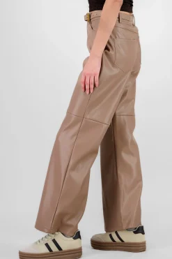 Shasa Belt Detail Straight Pants