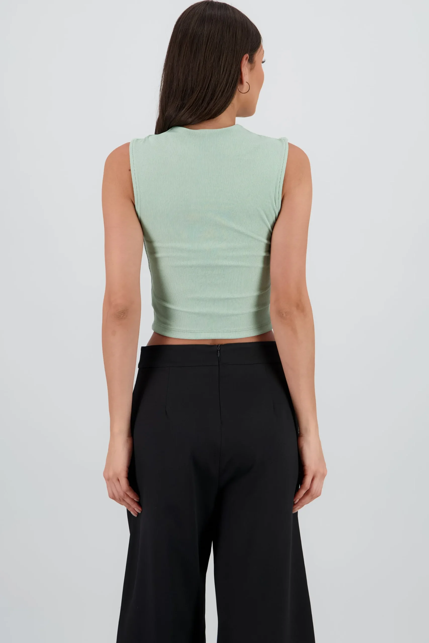Shasa Chic Thin Ribbed Sleeveless Top
