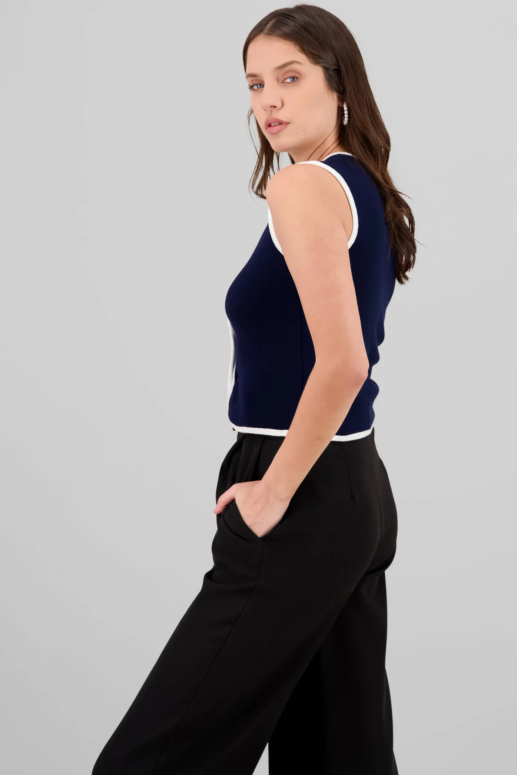 Shasa Color Blocked Vest