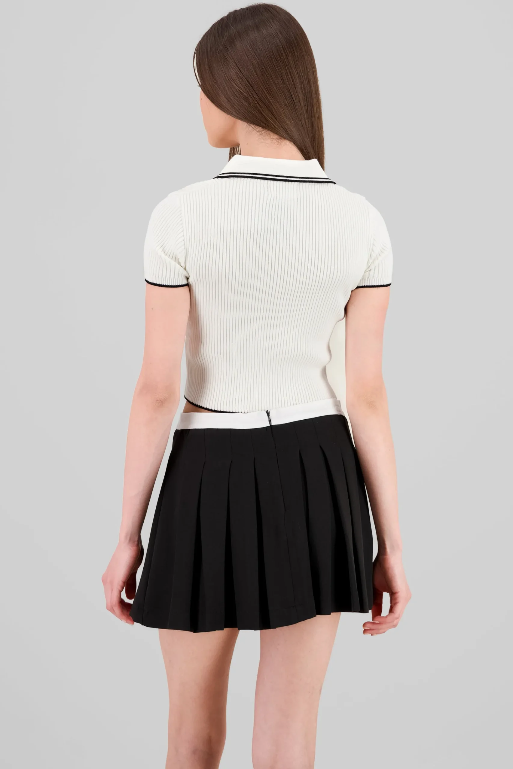 Shasa ColorContrast Polo Neck Crop Top