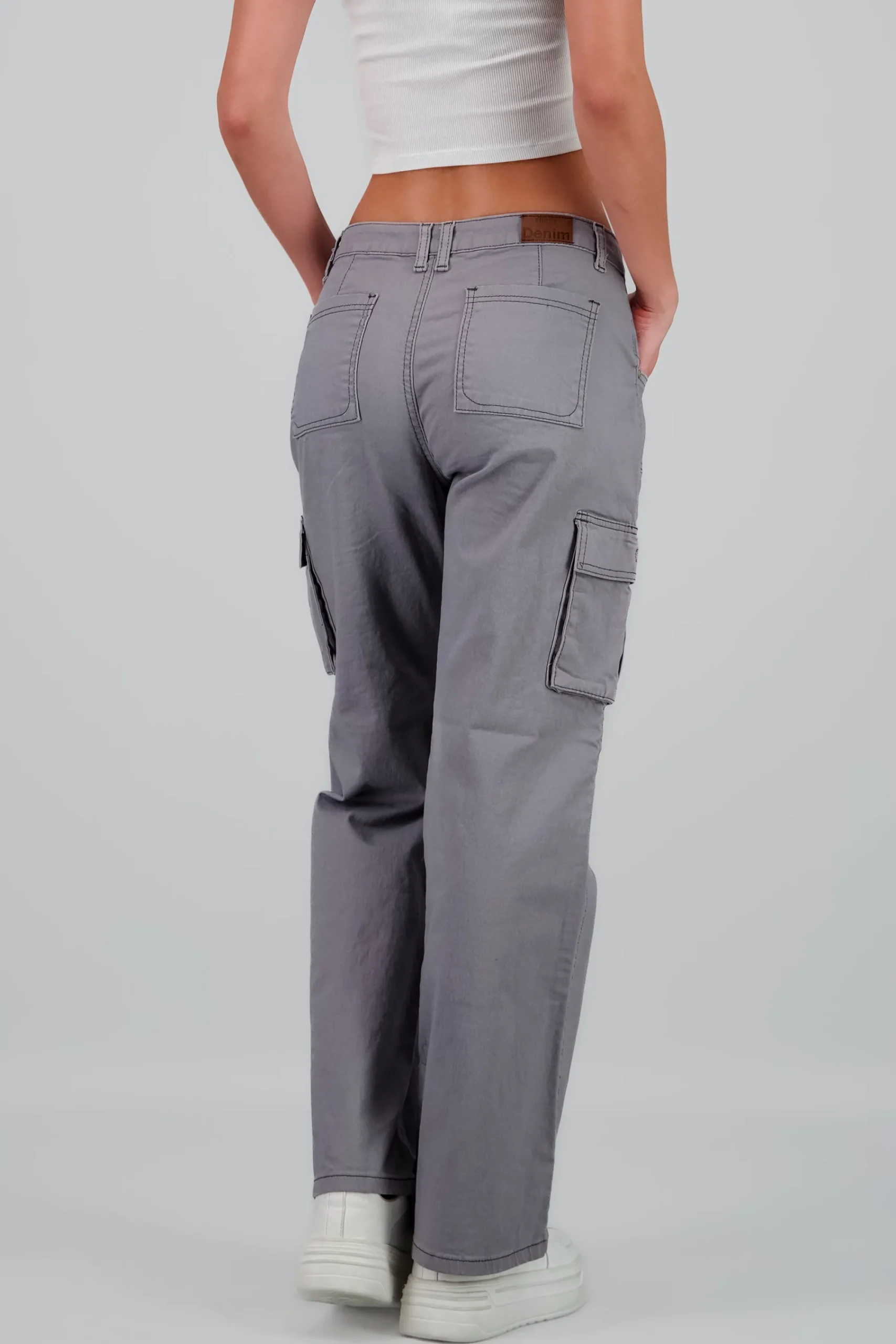 Shasa Contrast cargo jeans