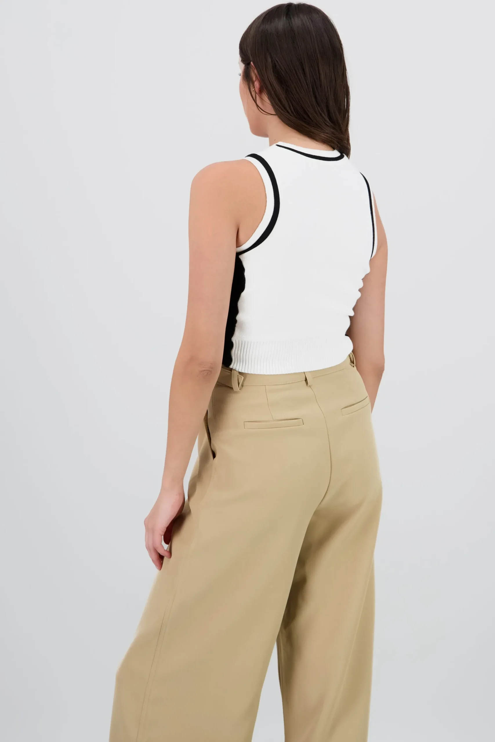 Shasa Contrast Detail Knit Vest