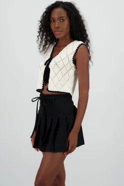 Shasa Contrast Detail Vest