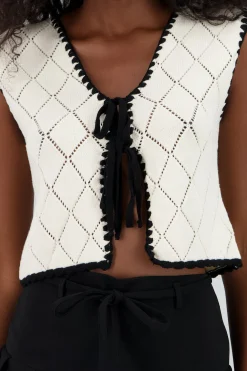 Shasa Contrast Detail Vest