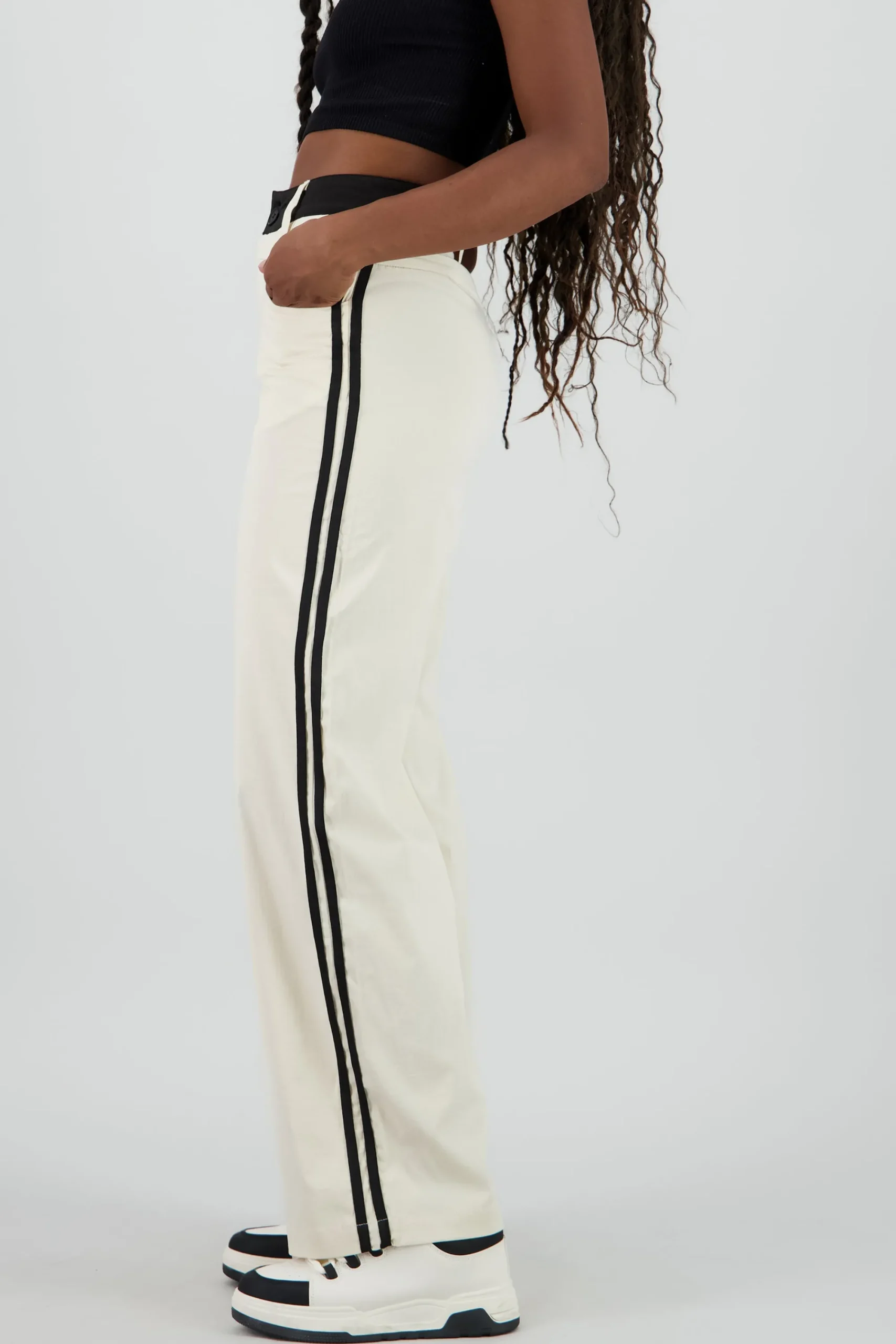 Shasa Contrast Stripe Detail Flowy Pants