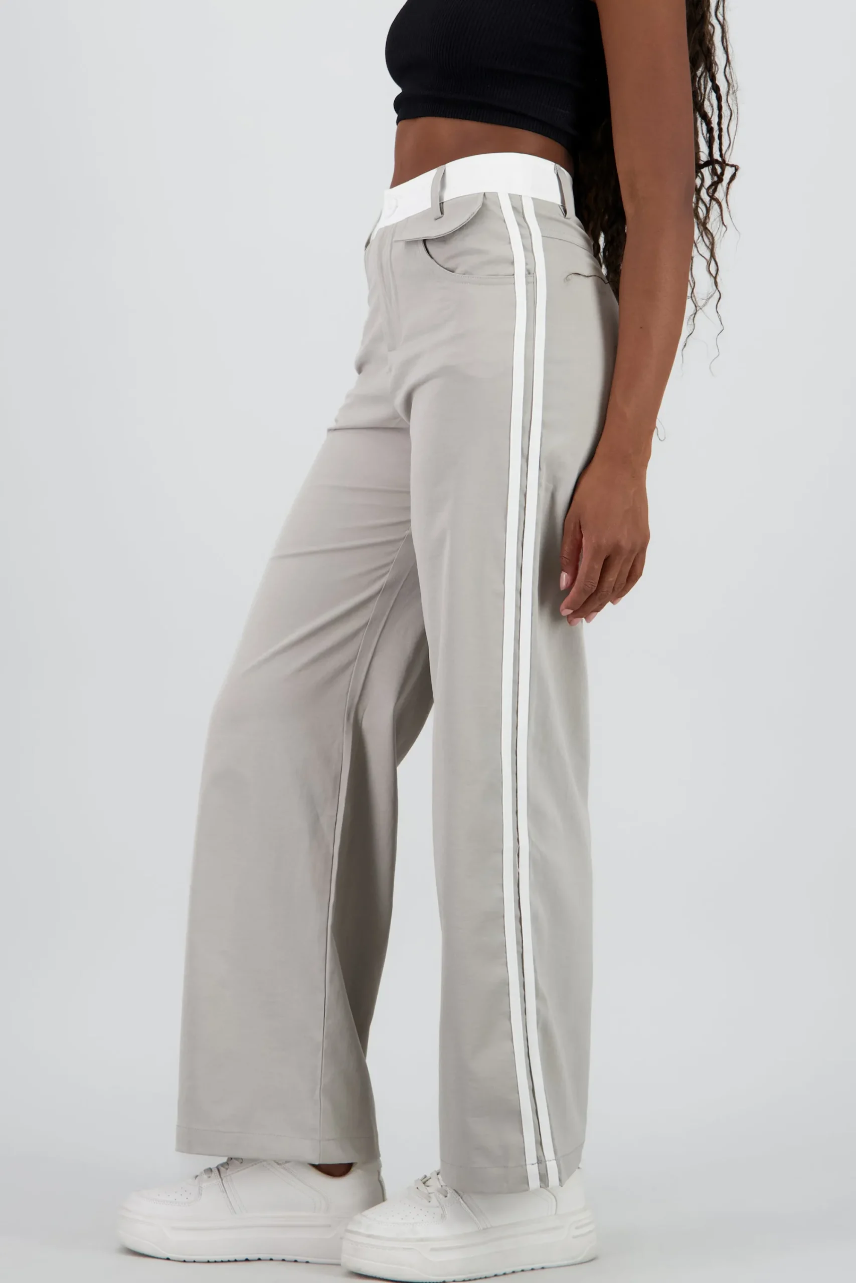 Shasa Contrast Stripe Detail Flowy Pants