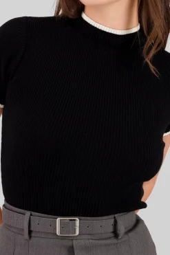 Shasa Cropped Contrast Knit Top