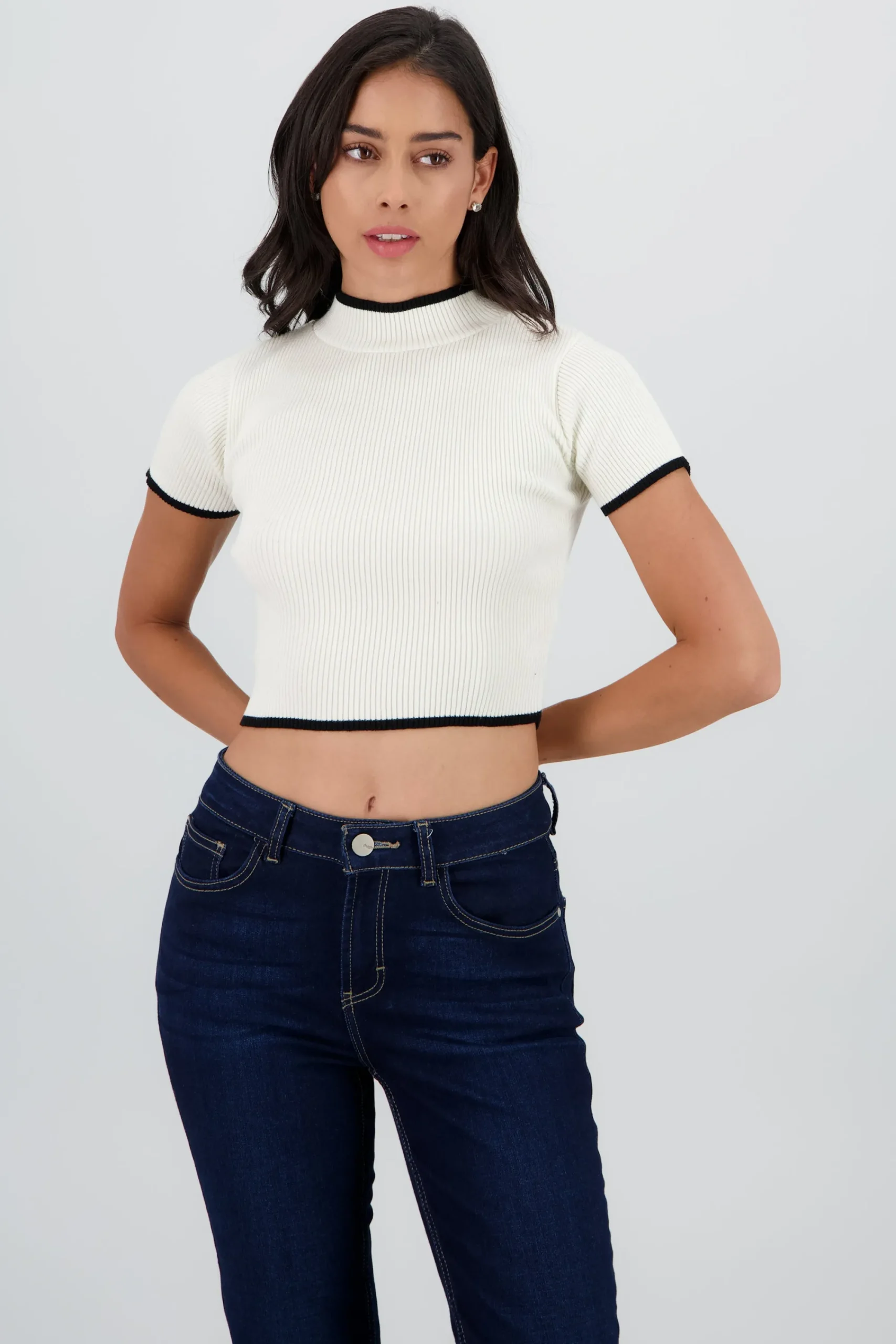 Shasa Cropped Contrast Knit Top