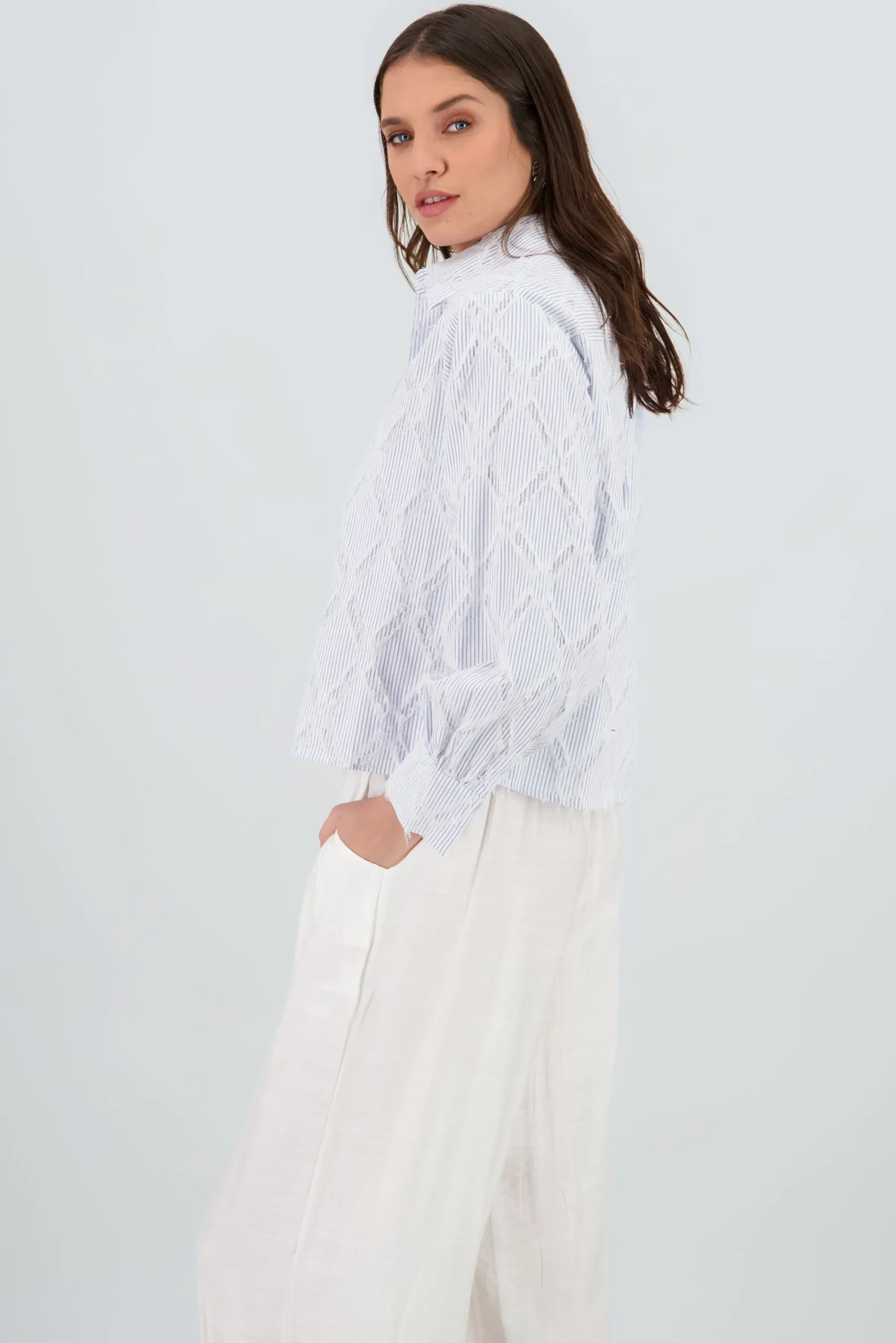 Shasa Cropped Embroidered Shirt
