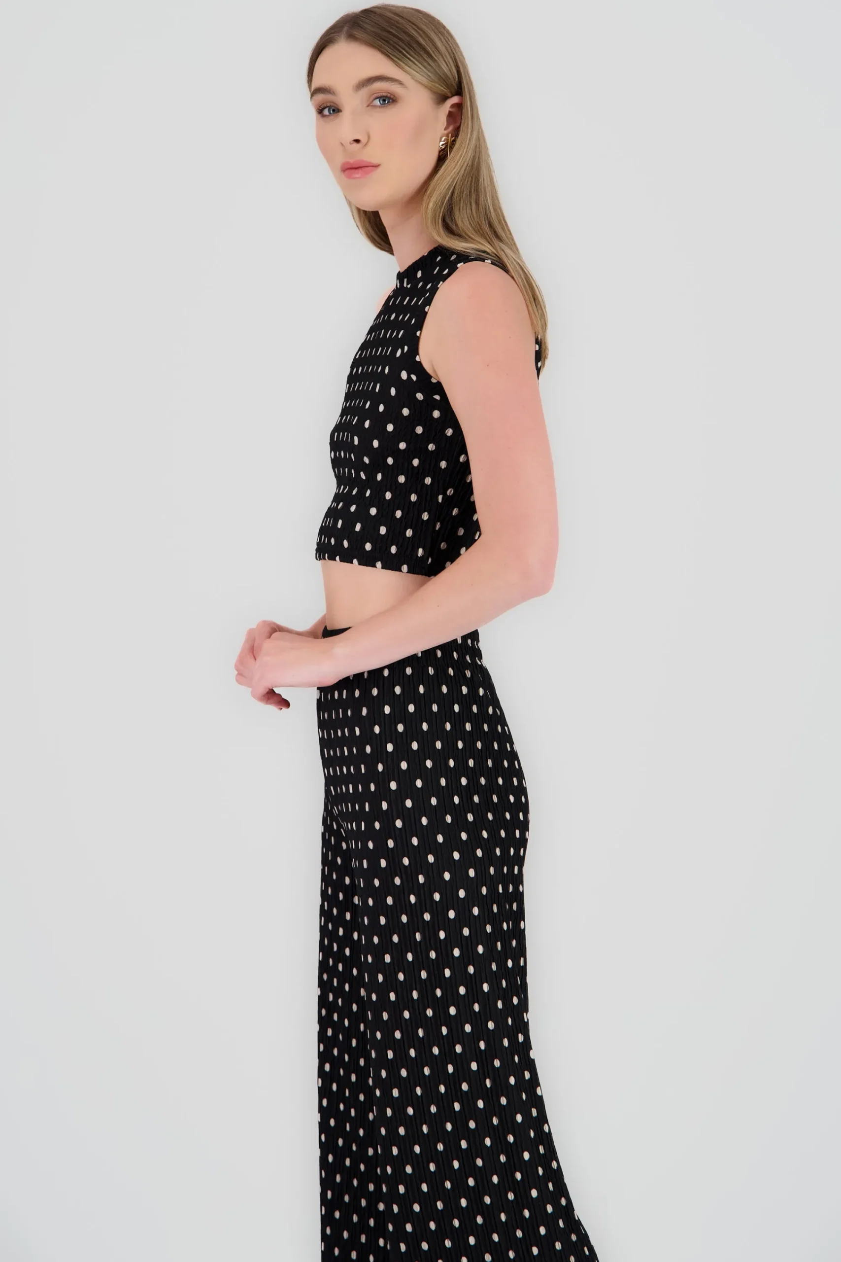 Shasa Cropped Polka Dot Textured Top