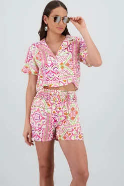 Shasa Cropped short-sleeve shirt with collar detail