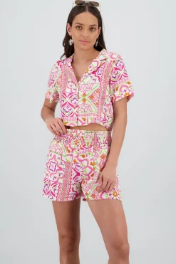 Shasa Cropped short-sleeve shirt with collar detail