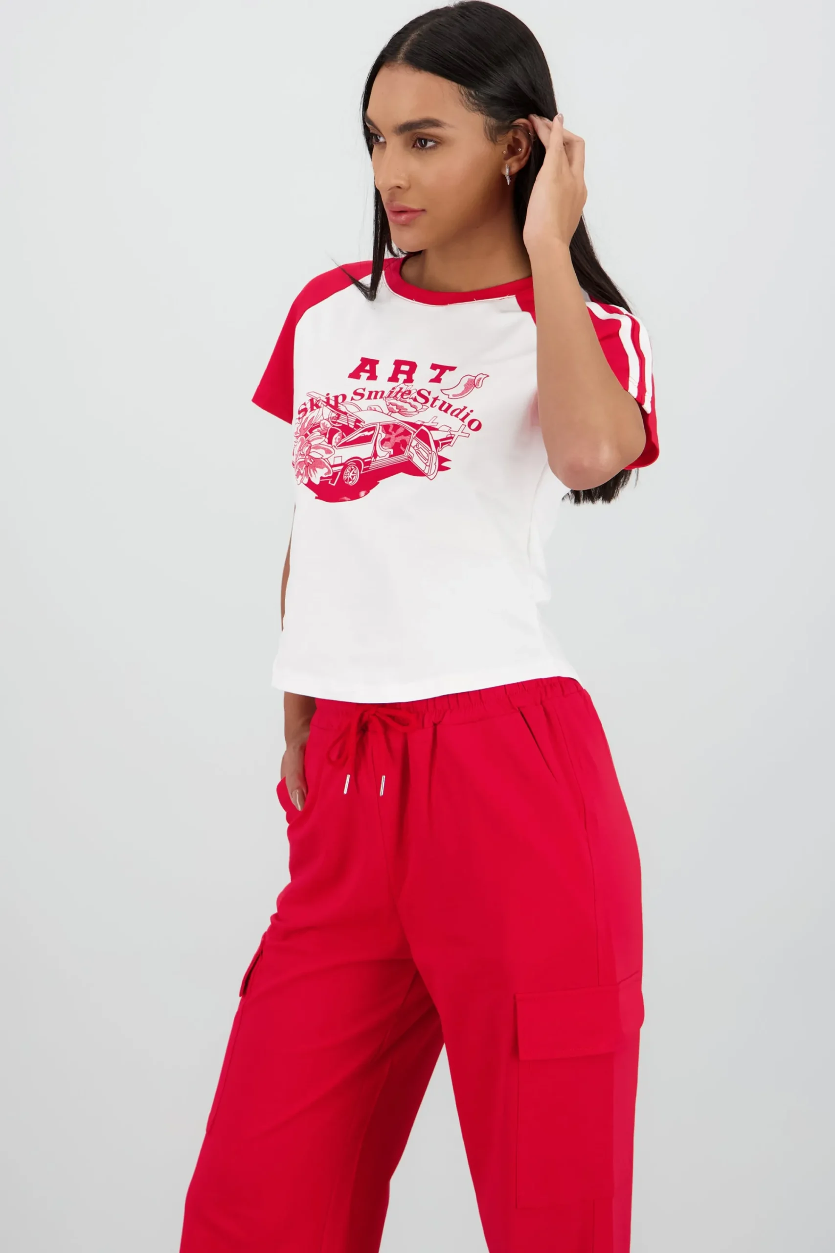 Shasa Cropped T Shirt with Contrast Print