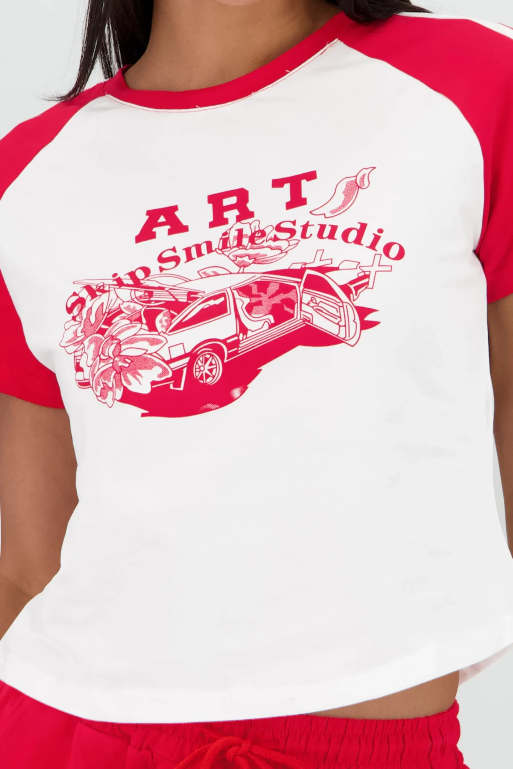 Shasa Cropped T Shirt with Contrast Print
