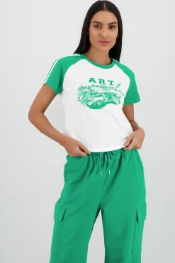 Shasa Cropped T Shirt with Contrast Print