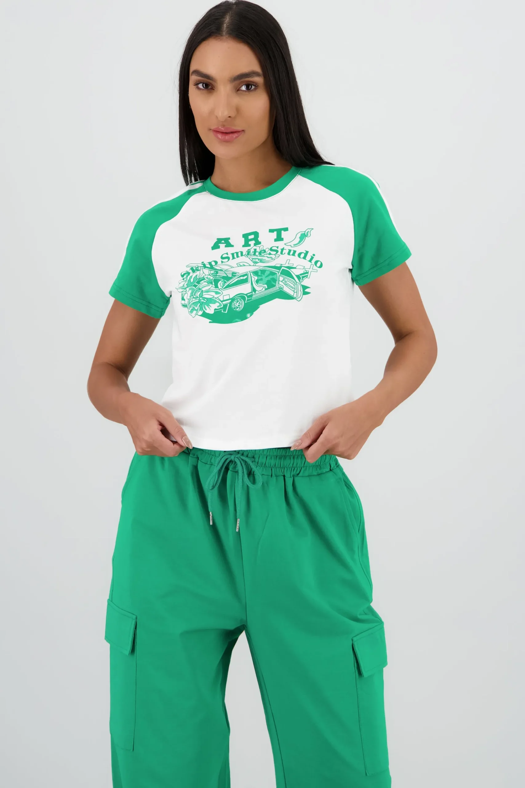 Shasa Cropped T Shirt with Contrast Print