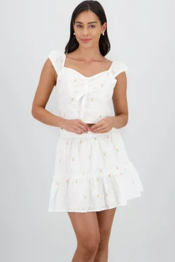 Shasa Embroidered Floral Top