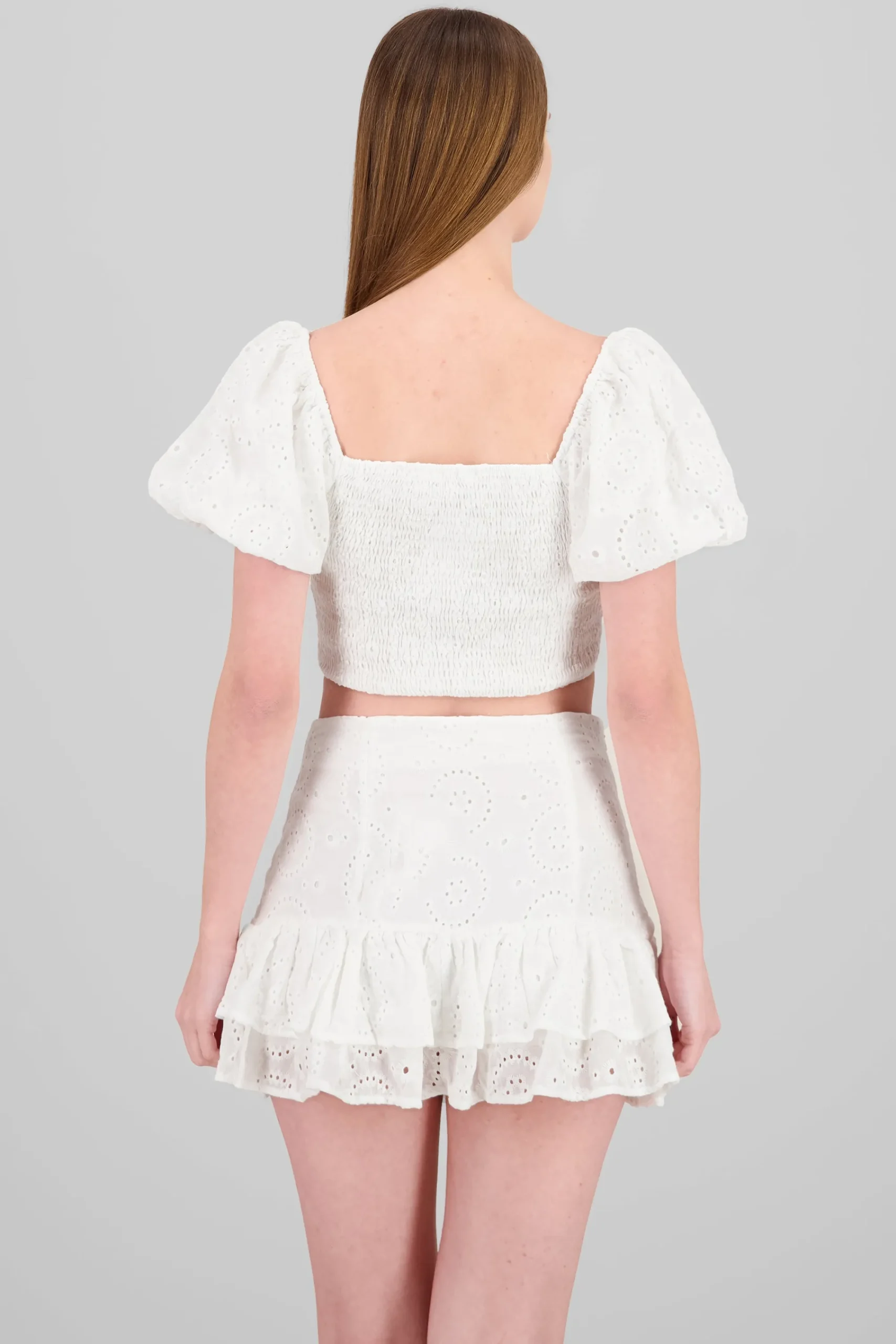 Shasa Embroidered Puff Sleeve Blouse