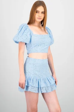 Shasa Embroidered Texture Puff Sleeve Blouse
