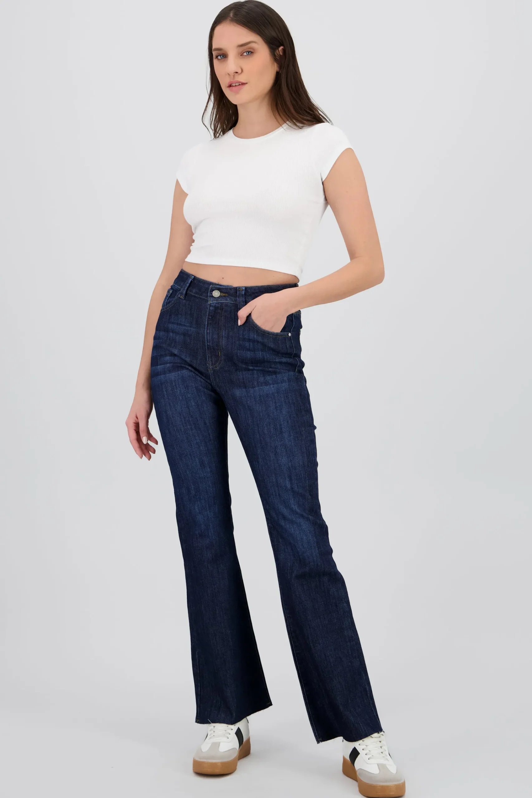Shasa Flared Jeans