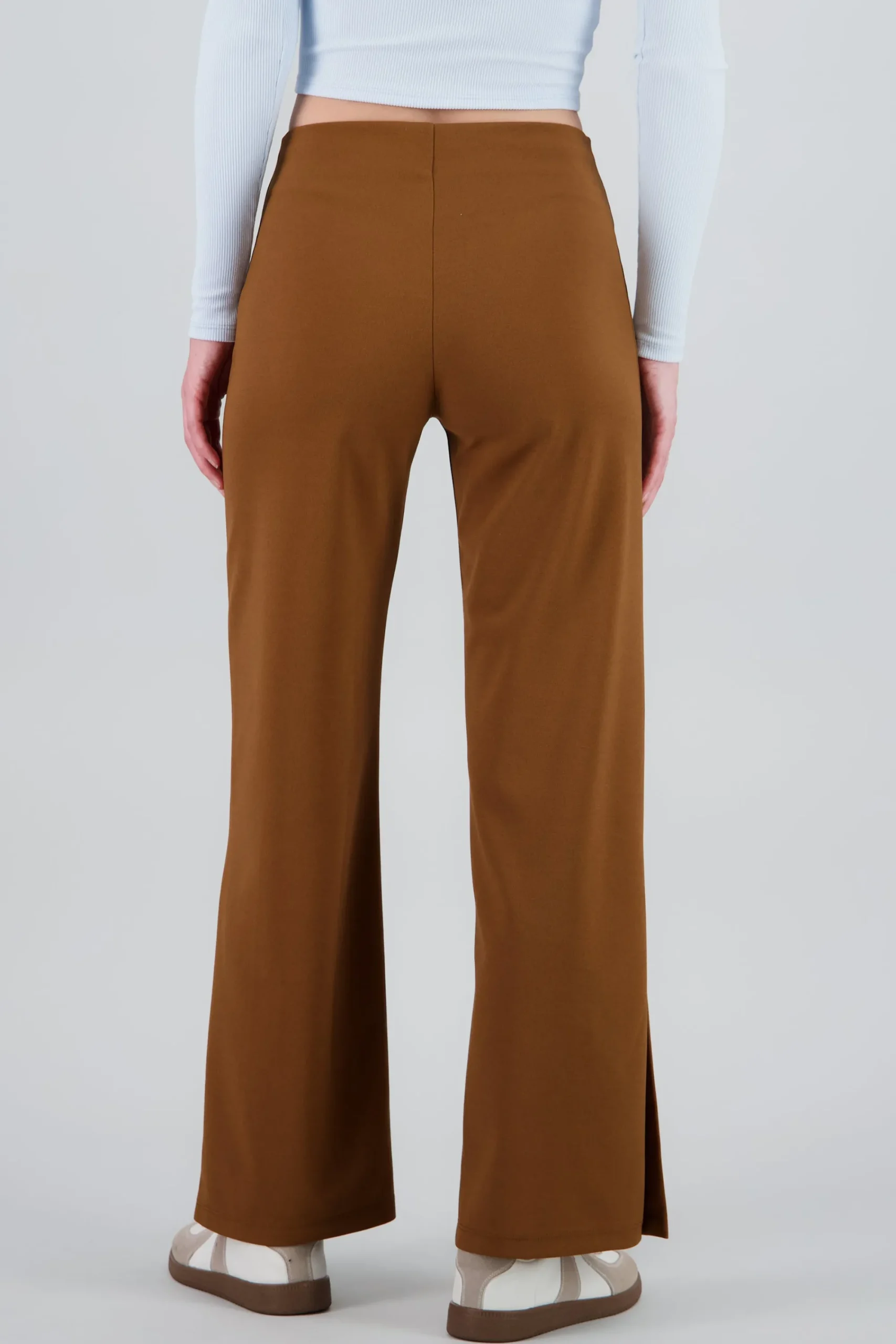 Shasa Flared pant with front seams