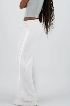 Shasa Fleece Pants with Contrast Lines