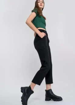 Shasa Highwaisted capri pant with pockets