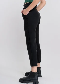 Shasa Highwaisted capri pant with pockets