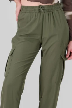 Shasa Jogger with cargo pockets