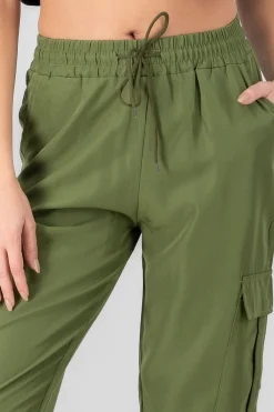 Shasa Jogger with cargo pockets