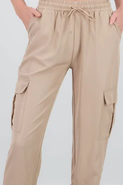 Shasa Jogger with cargo pockets