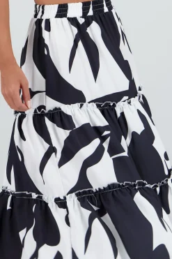 Shasa Midi ruffled skirt with waistband