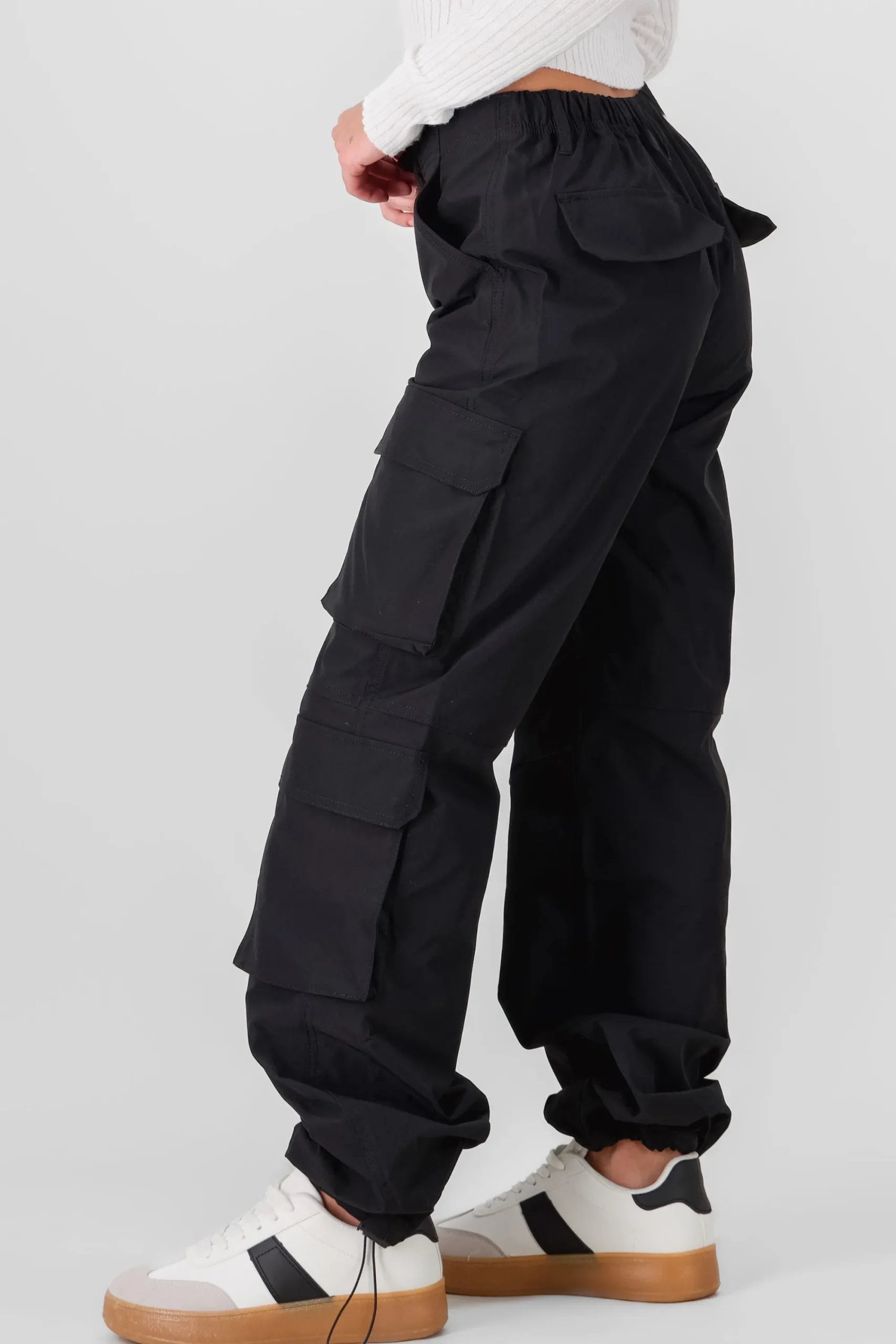 Shasa Multipocket cargo parachute pant