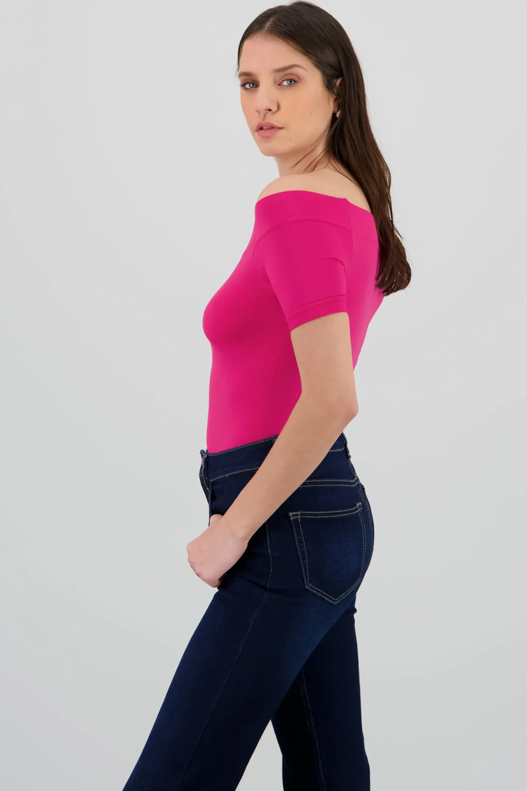 Shasa Off shoulder bodysuit
