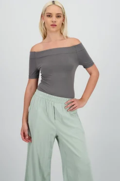 Shasa Off shoulder bodysuit