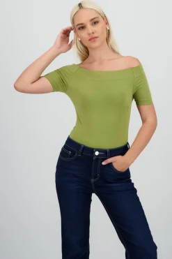 Shasa Off shoulder bodysuit