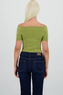 Shasa Off shoulder bodysuit