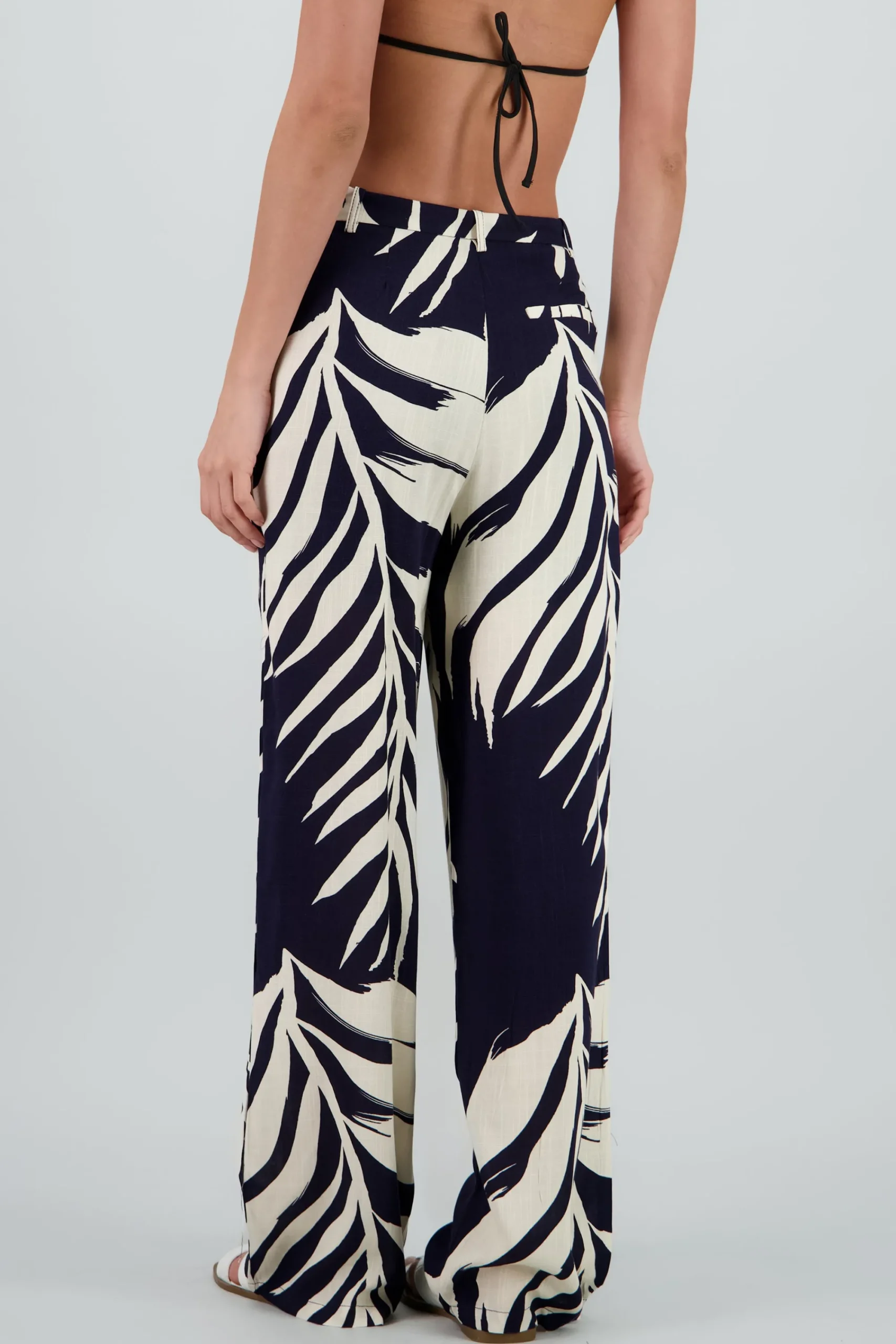 Shasa Palm Print Flowy Pants