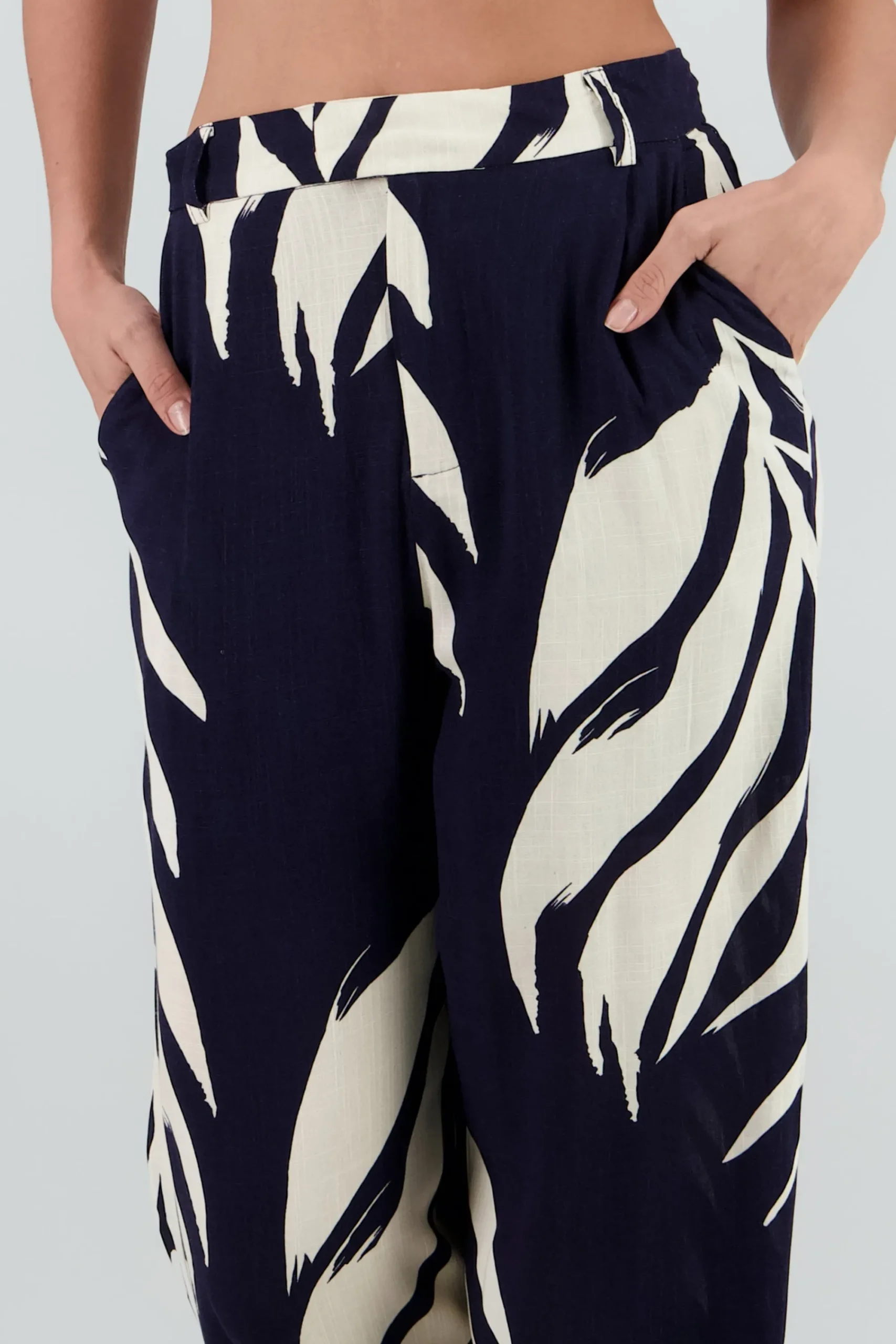 Shasa Palm Print Flowy Pants