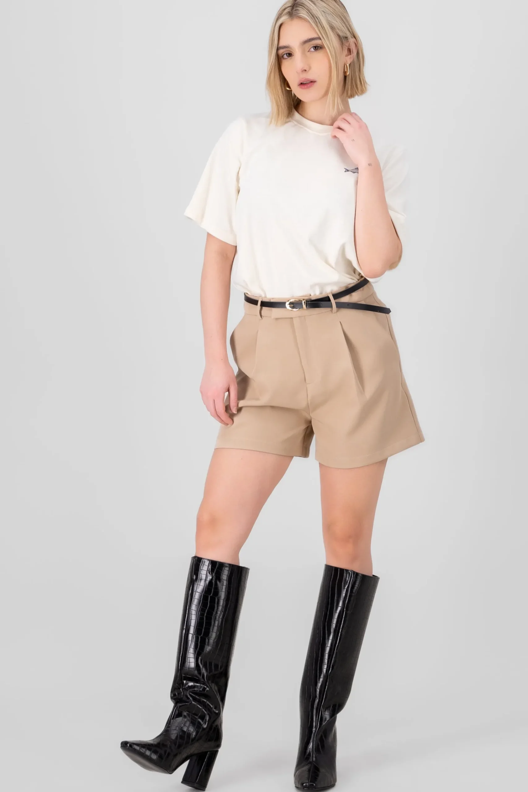 Shasa Pleats Shorts with Belt