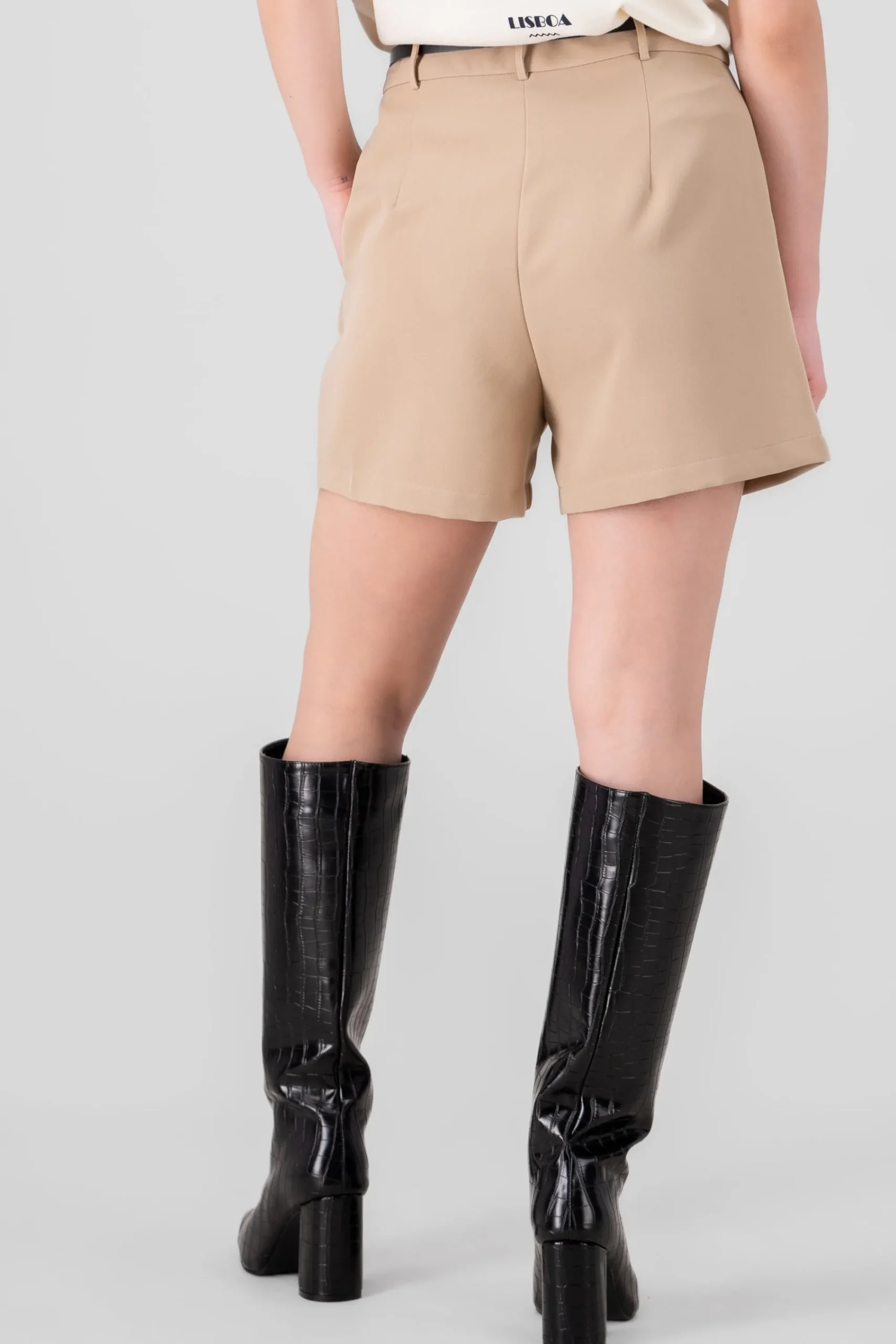 Shasa Pleats Shorts with Belt