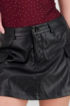 Shasa Pocket Details Mini Skirt